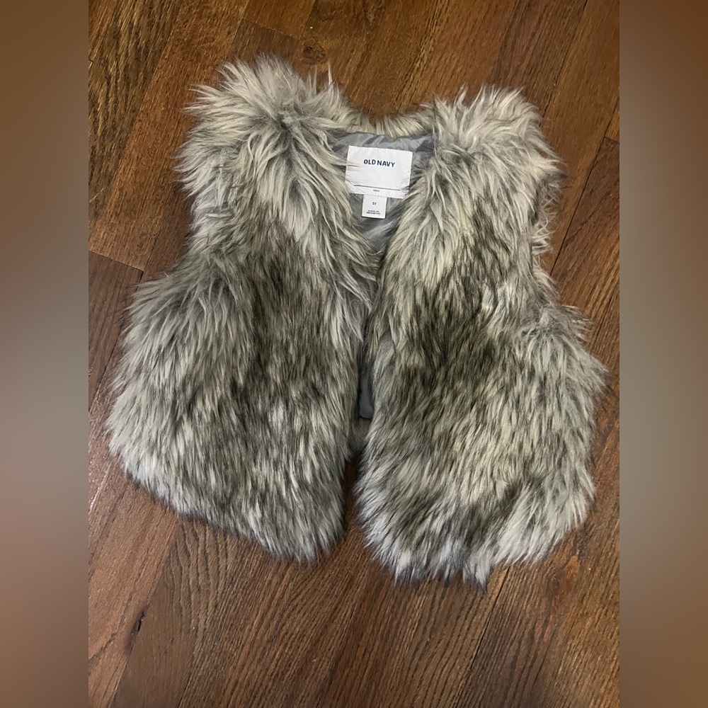 Old Navy Gray Faux Fur Vest